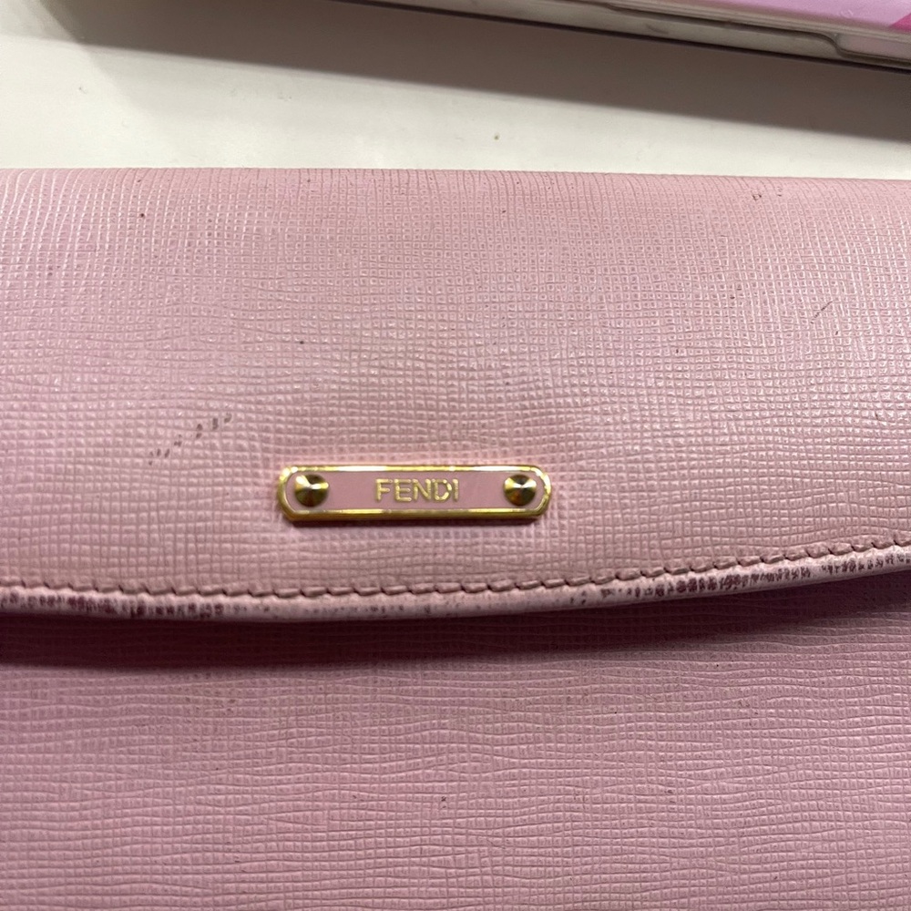 Pink Wallet - Picture 2 of 9
